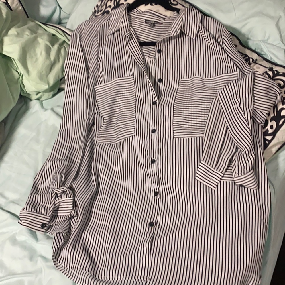 Charlotte Russe Plus sized!! Women's Black and white white striped dress shirt.